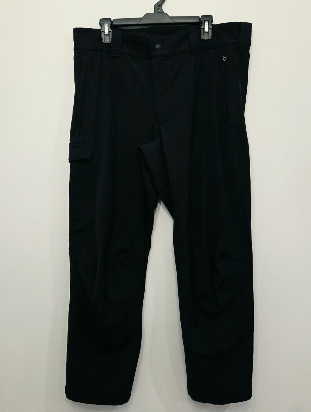 Beyond Clothing mens black cargo softshell pants 38×30